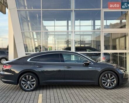 Серый Фольксваген Arteon, объемом двигателя 1.97 л и пробегом 141 тыс. км за 23990 $, фото 18 на Automoto.ua