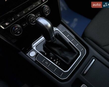 Серый Фольксваген Arteon, объемом двигателя 1.97 л и пробегом 141 тыс. км за 23990 $, фото 57 на Automoto.ua