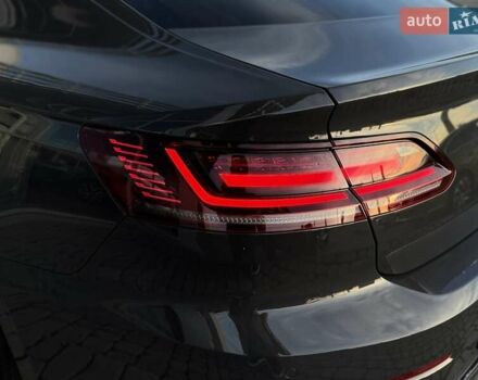 Серый Фольксваген Arteon, объемом двигателя 1.97 л и пробегом 141 тыс. км за 23990 $, фото 21 на Automoto.ua