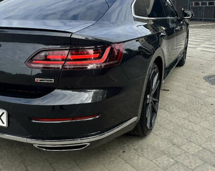 Серый Фольксваген Arteon, объемом двигателя 1.97 л и пробегом 185 тыс. км за 26999 $, фото 9 на Automoto.ua