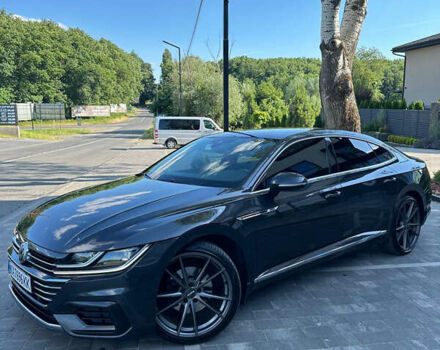 Серый Фольксваген Arteon, объемом двигателя 1.97 л и пробегом 183 тыс. км за 27000 $, фото 2 на Automoto.ua