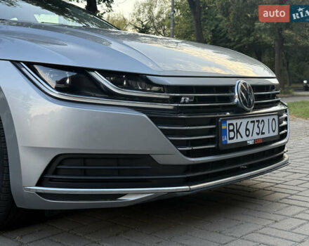 Серый Фольксваген Arteon, объемом двигателя 1.98 л и пробегом 44 тыс. км за 19000 $, фото 3 на Automoto.ua
