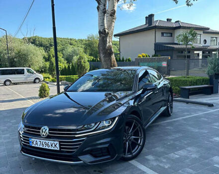 Серый Фольксваген Arteon, объемом двигателя 1.97 л и пробегом 183 тыс. км за 27000 $, фото 3 на Automoto.ua