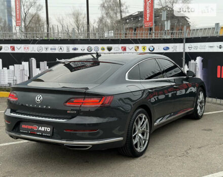 Серый Фольксваген Arteon, объемом двигателя 2 л и пробегом 84 тыс. км за 29900 $, фото 7 на Automoto.ua