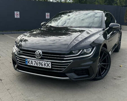 Серый Фольксваген Arteon, объемом двигателя 1.97 л и пробегом 185 тыс. км за 26999 $, фото 13 на Automoto.ua