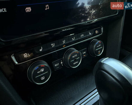 Серый Фольксваген Arteon, объемом двигателя 1.98 л и пробегом 44 тыс. км за 19000 $, фото 32 на Automoto.ua