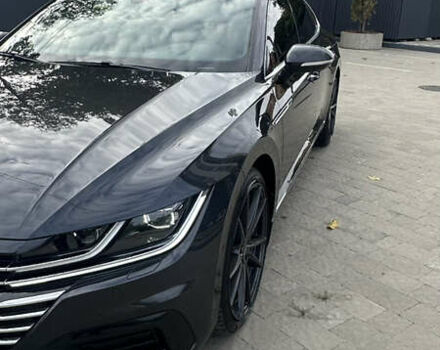 Серый Фольксваген Arteon, объемом двигателя 1.97 л и пробегом 185 тыс. км за 26999 $, фото 4 на Automoto.ua