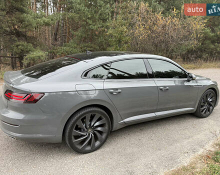 Серый Фольксваген Arteon, объемом двигателя 2 л и пробегом 142 тыс. км за 25900 $, фото 12 на Automoto.ua