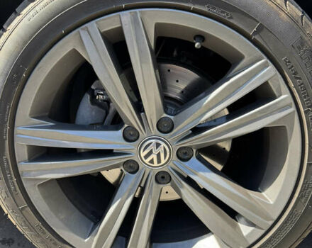 Серый Фольксваген Arteon, объемом двигателя 2 л и пробегом 125 тыс. км за 26300 $, фото 14 на Automoto.ua