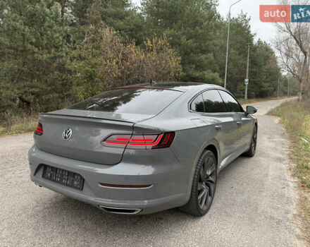 Серый Фольксваген Arteon, объемом двигателя 2 л и пробегом 142 тыс. км за 25900 $, фото 10 на Automoto.ua