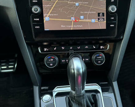 Серый Фольксваген Arteon, объемом двигателя 2 л и пробегом 125 тыс. км за 26300 $, фото 10 на Automoto.ua