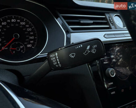 Серый Фольксваген Arteon, объемом двигателя 1.98 л и пробегом 44 тыс. км за 19000 $, фото 36 на Automoto.ua