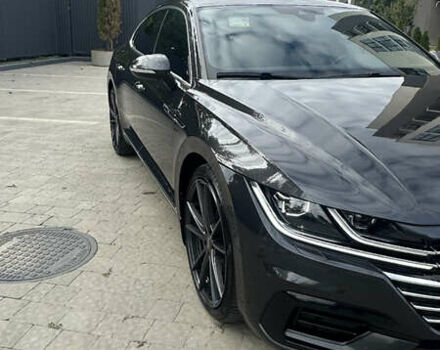 Серый Фольксваген Arteon, объемом двигателя 1.97 л и пробегом 185 тыс. км за 26999 $, фото 2 на Automoto.ua
