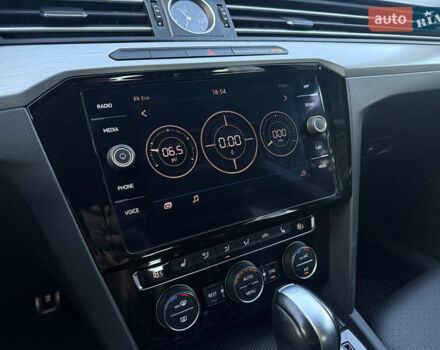 Серый Фольксваген Arteon, объемом двигателя 1.98 л и пробегом 44 тыс. км за 19000 $, фото 31 на Automoto.ua