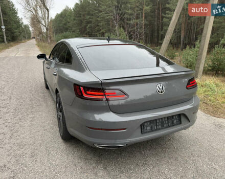 Серый Фольксваген Arteon, объемом двигателя 2 л и пробегом 142 тыс. км за 25900 $, фото 9 на Automoto.ua
