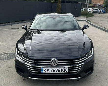 Серый Фольксваген Arteon, объемом двигателя 1.97 л и пробегом 185 тыс. км за 26999 $, фото 1 на Automoto.ua