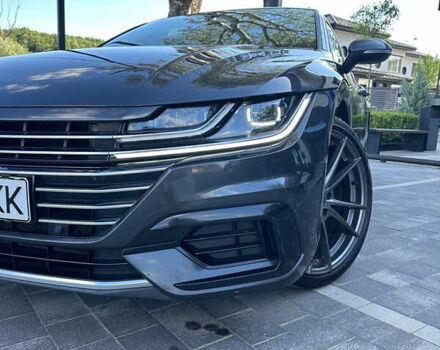 Серый Фольксваген Arteon, объемом двигателя 1.97 л и пробегом 183 тыс. км за 27000 $, фото 5 на Automoto.ua