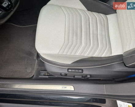 Серый Фольксваген Arteon, объемом двигателя 2 л и пробегом 142 тыс. км за 25900 $, фото 28 на Automoto.ua