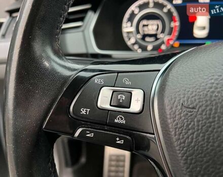 Фольксваген Arteon 2018 у Львові на Automoto.ua Сірий Фольксваген Arteon, об'ємом двигуна 2 л та пробігом 225 тис. км за 24990 $, фото 22 на Automoto.ua