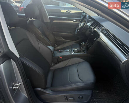 Серый Фольксваген Arteon, объемом двигателя 1.98 л и пробегом 44 тыс. км за 19000 $, фото 22 на Automoto.ua