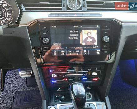 Сірий Фольксваген Arteon, об'ємом двигуна 2 л та пробігом 117 тис. км за 31500 $, фото 23 на Automoto.ua