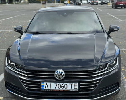 Серый Фольксваген Arteon, объемом двигателя 1.97 л и пробегом 73 тыс. км за 33200 $, фото 2 на Automoto.ua