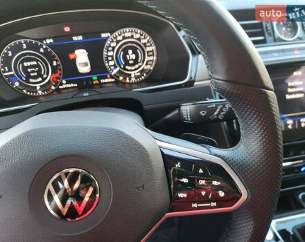 Сірий Фольксваген Arteon, об'ємом двигуна 2 л та пробігом 117 тис. км за 31500 $, фото 21 на Automoto.ua