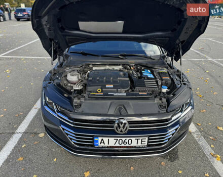 Серый Фольксваген Arteon, объемом двигателя 1.97 л и пробегом 73 тыс. км за 33200 $, фото 43 на Automoto.ua