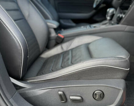 Серый Фольксваген Arteon, объемом двигателя 1.97 л и пробегом 73 тыс. км за 33200 $, фото 110 на Automoto.ua