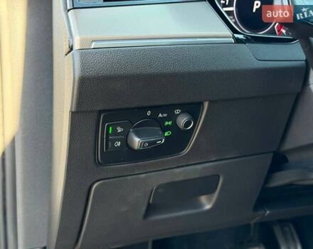 Фольксваген Arteon 2019 в Кривом Роге на Automoto.ua Серый Фольксваген Arteon, объемом двигателя 2 л и пробегом 123 тыс. км за 27800 $, фото 40 на Automoto.ua