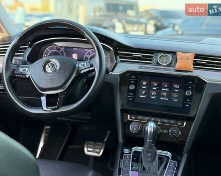 Фольксваген Arteon 2019 в Кривом Роге на Automoto.ua Серый Фольксваген Arteon, объемом двигателя 2 л и пробегом 123 тыс. км за 27800 $, фото 49 на Automoto.ua