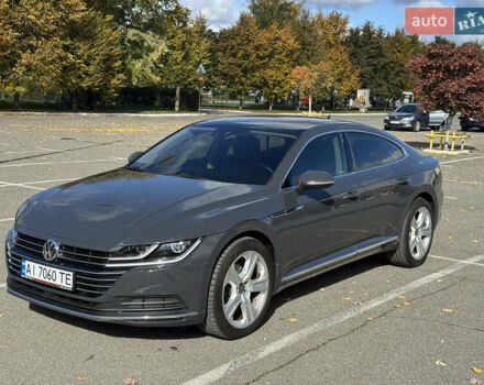 Серый Фольксваген Arteon, объемом двигателя 1.97 л и пробегом 73 тыс. км за 33200 $, фото 44 на Automoto.ua