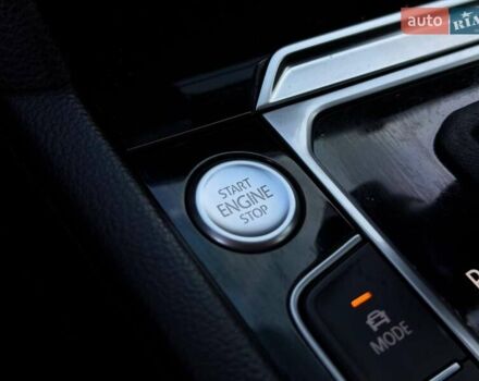 Фольксваген Arteon 2019 в Кривом Роге на Automoto.ua Серый Фольксваген Arteon, объемом двигателя 2 л и пробегом 123 тыс. км за 27800 $, фото 62 на Automoto.ua