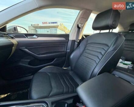 Фольксваген Arteon 2019 в Кривом Роге на Automoto.ua Серый Фольксваген Arteon, объемом двигателя 2 л и пробегом 123 тыс. км за 27800 $, фото 68 на Automoto.ua