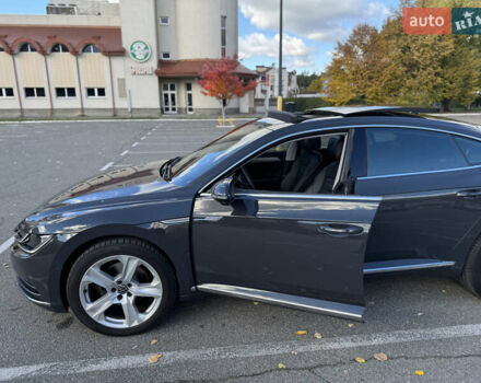 Серый Фольксваген Arteon, объемом двигателя 1.97 л и пробегом 73 тыс. км за 33200 $, фото 82 на Automoto.ua