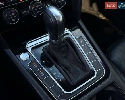 Фольксваген Arteon 2019 в Кривом Роге на Automoto.ua Серый Фольксваген Arteon, объемом двигателя 2 л и пробегом 123 тыс. км за 27800 $, фото 60 на Automoto.ua