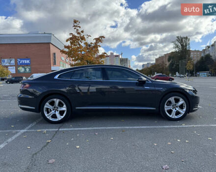 Серый Фольксваген Arteon, объемом двигателя 1.97 л и пробегом 73 тыс. км за 33200 $, фото 65 на Automoto.ua