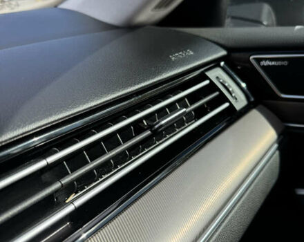 Серый Фольксваген Arteon, объемом двигателя 1.97 л и пробегом 73 тыс. км за 33200 $, фото 105 на Automoto.ua