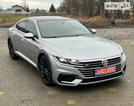 Сірий Фольксваген Arteon, об'ємом двигуна 2 л та пробігом 158 тис. км за 28499 $, фото 5 на Automoto.ua