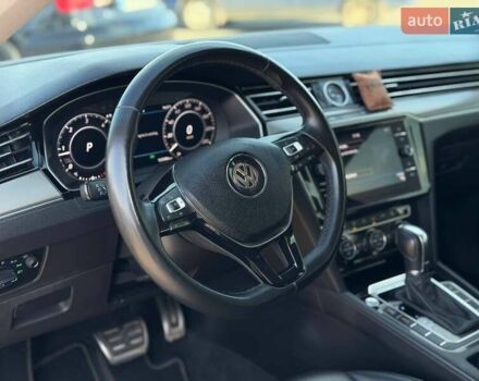 Фольксваген Arteon 2019 в Кривом Роге на Automoto.ua Серый Фольксваген Arteon, объемом двигателя 2 л и пробегом 123 тыс. км за 27800 $, фото 44 на Automoto.ua