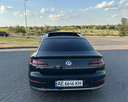 Серый Фольксваген Arteon, объемом двигателя 2 л и пробегом 140 тыс. км за 30000 $, фото 1 на Automoto.ua