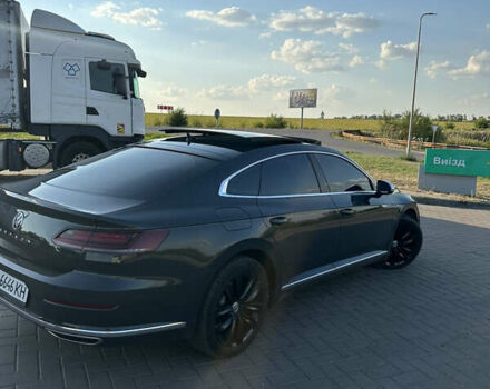 Серый Фольксваген Arteon, объемом двигателя 2 л и пробегом 140 тыс. км за 30000 $, фото 3 на Automoto.ua