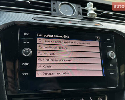 Сірий Фольксваген Arteon, об'ємом двигуна 1.98 л та пробігом 106 тис. км за 23500 $, фото 114 на Automoto.ua