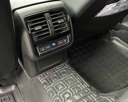 Серый Фольксваген Arteon, объемом двигателя 2 л и пробегом 162 тыс. км за 30000 $, фото 5 на Automoto.ua