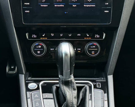 Сірий Фольксваген Arteon, об'ємом двигуна 1.98 л та пробігом 106 тис. км за 23500 $, фото 132 на Automoto.ua