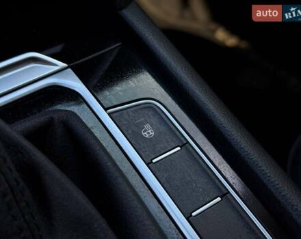 Фольксваген Arteon 2019 в Кривом Роге на Automoto.ua Серый Фольксваген Arteon, объемом двигателя 2 л и пробегом 123 тыс. км за 27800 $, фото 63 на Automoto.ua