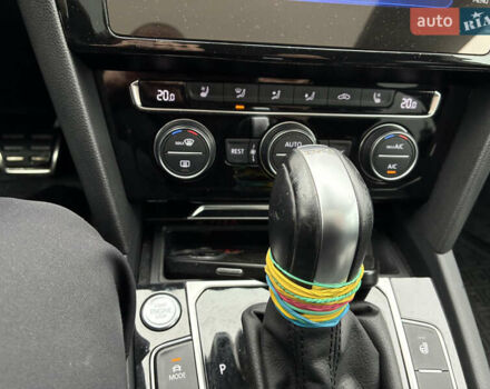 Серый Фольксваген Arteon, объемом двигателя 2 л и пробегом 162 тыс. км за 30000 $, фото 9 на Automoto.ua