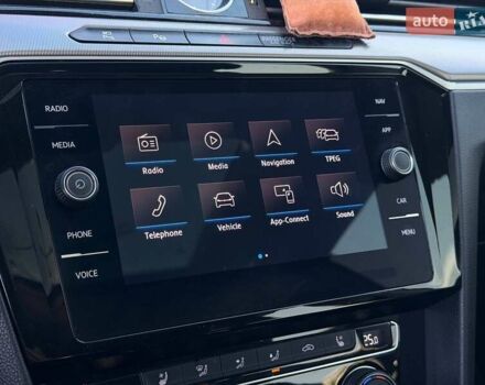 Фольксваген Arteon 2019 в Кривом Роге на Automoto.ua Серый Фольксваген Arteon, объемом двигателя 2 л и пробегом 123 тыс. км за 27800 $, фото 58 на Automoto.ua