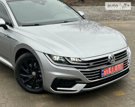 Серый Фольксваген Arteon, объемом двигателя 2 л и пробегом 158 тыс. км за 28499 $, фото 4 на Automoto.ua