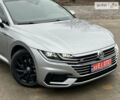 Серый Фольксваген Arteon, объемом двигателя 2 л и пробегом 158 тыс. км за 28499 $, фото 4 на Automoto.ua